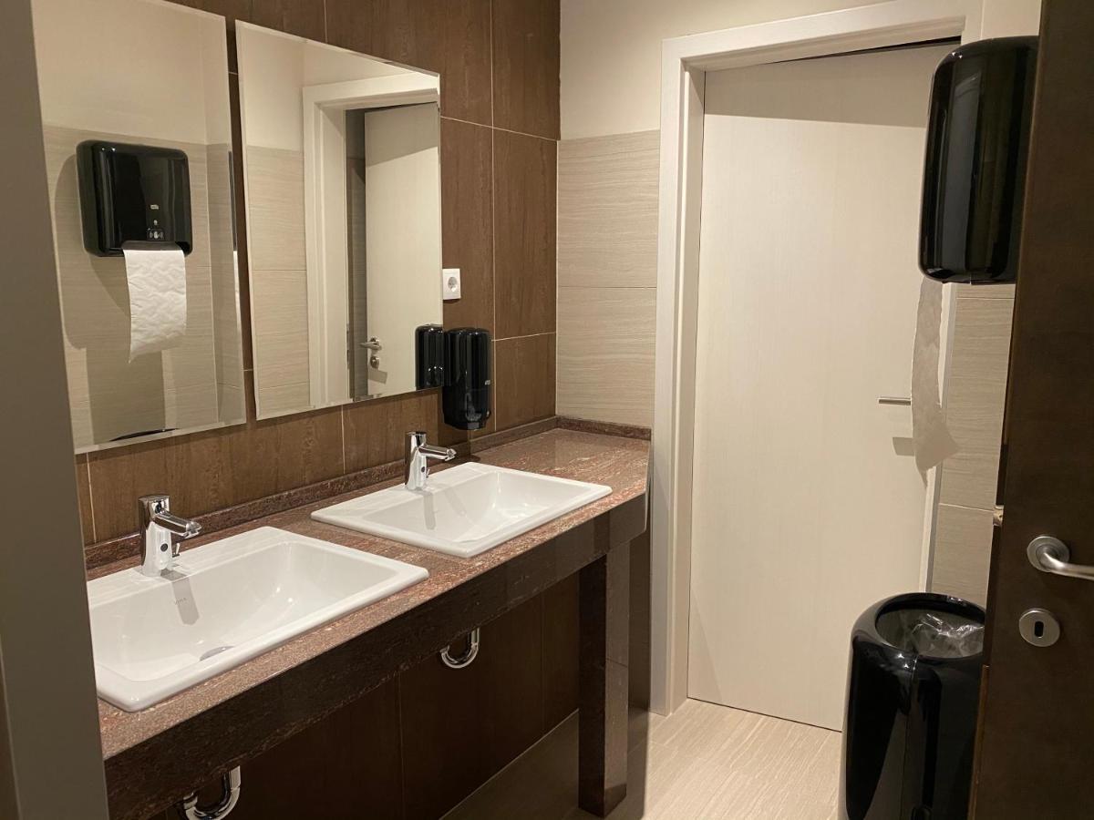 Hotel-Jakobslust Grünstadt Buitenkant foto