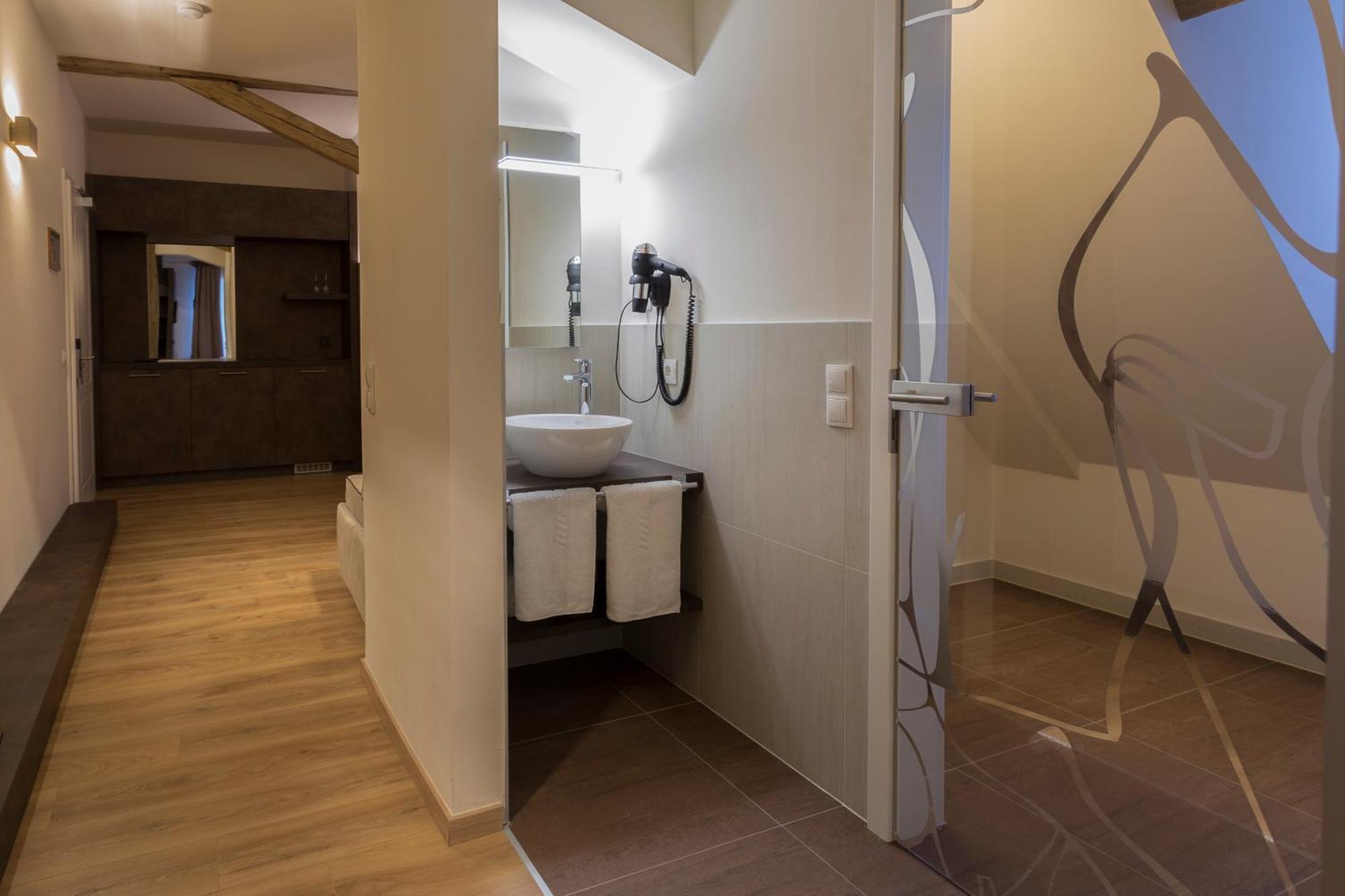 Hotel-Jakobslust Grünstadt Kamer foto