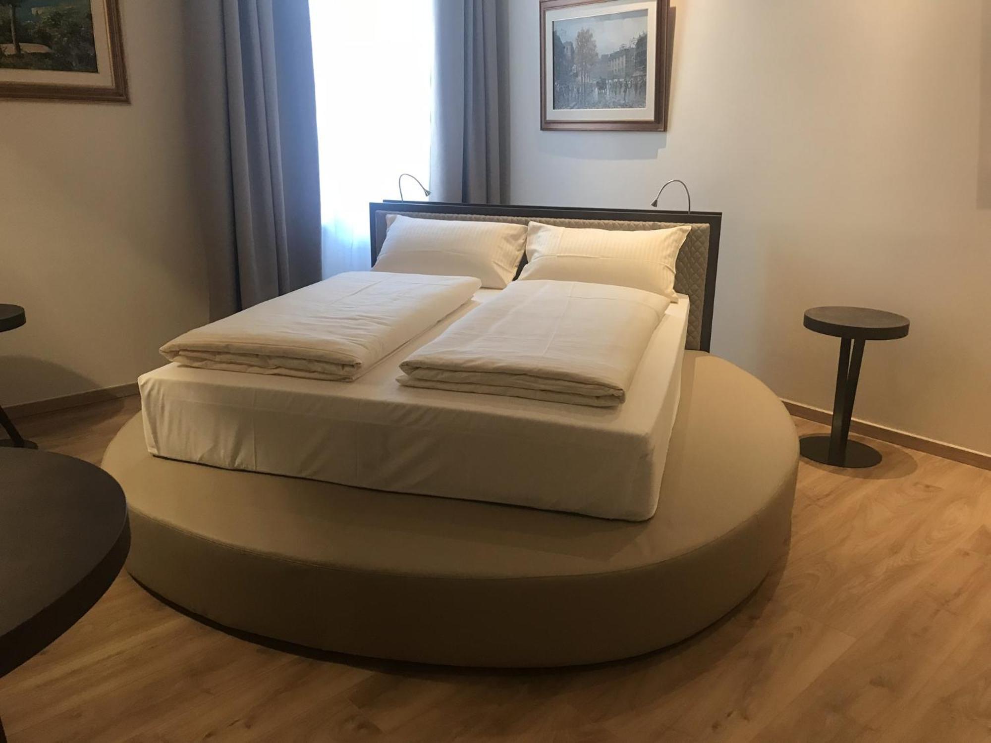 Hotel-Jakobslust Grünstadt Kamer foto